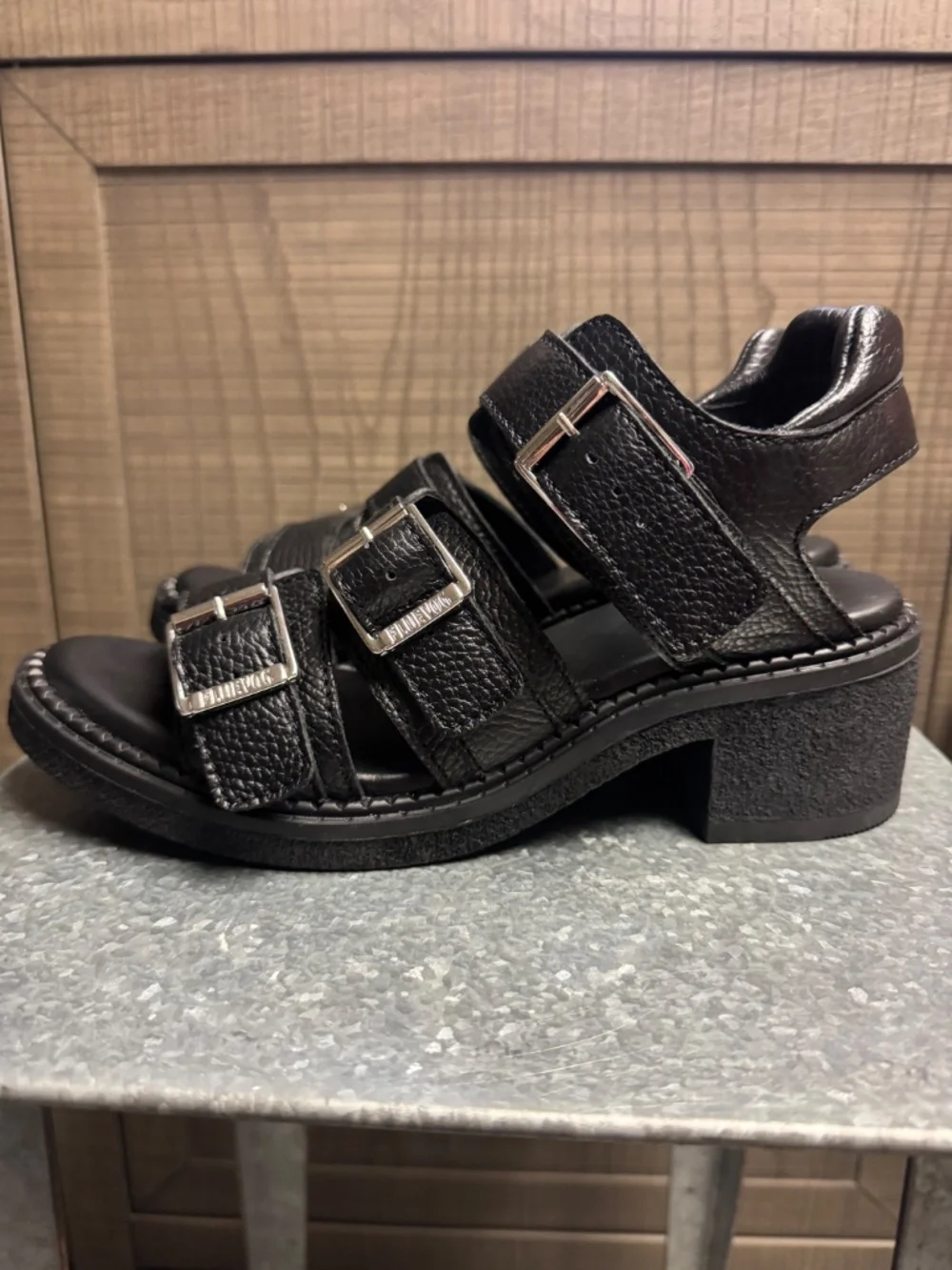 Slacker Dawdler Triple-Strap Slingback Sandals - Picture 4 of 6
